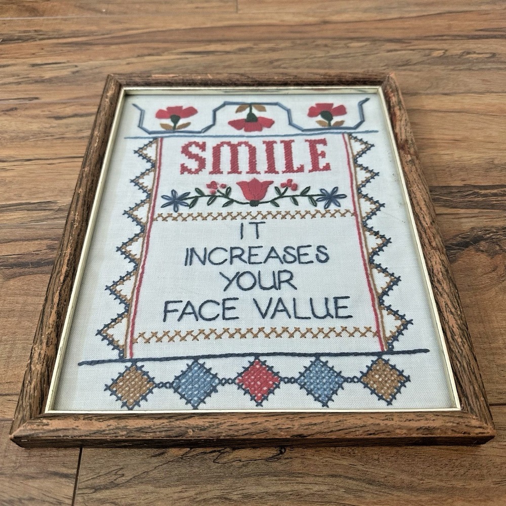 Vintage Handmade Cross Stitch Smile Increases Your Face Value Framed Sampler - Picture 2 of 6